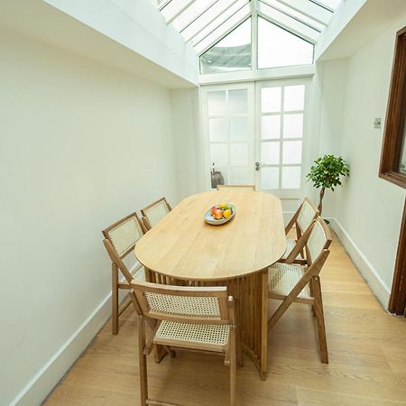 2Bedroom Gem In The Heart Of Kensington Londra Dış mekan fotoğraf