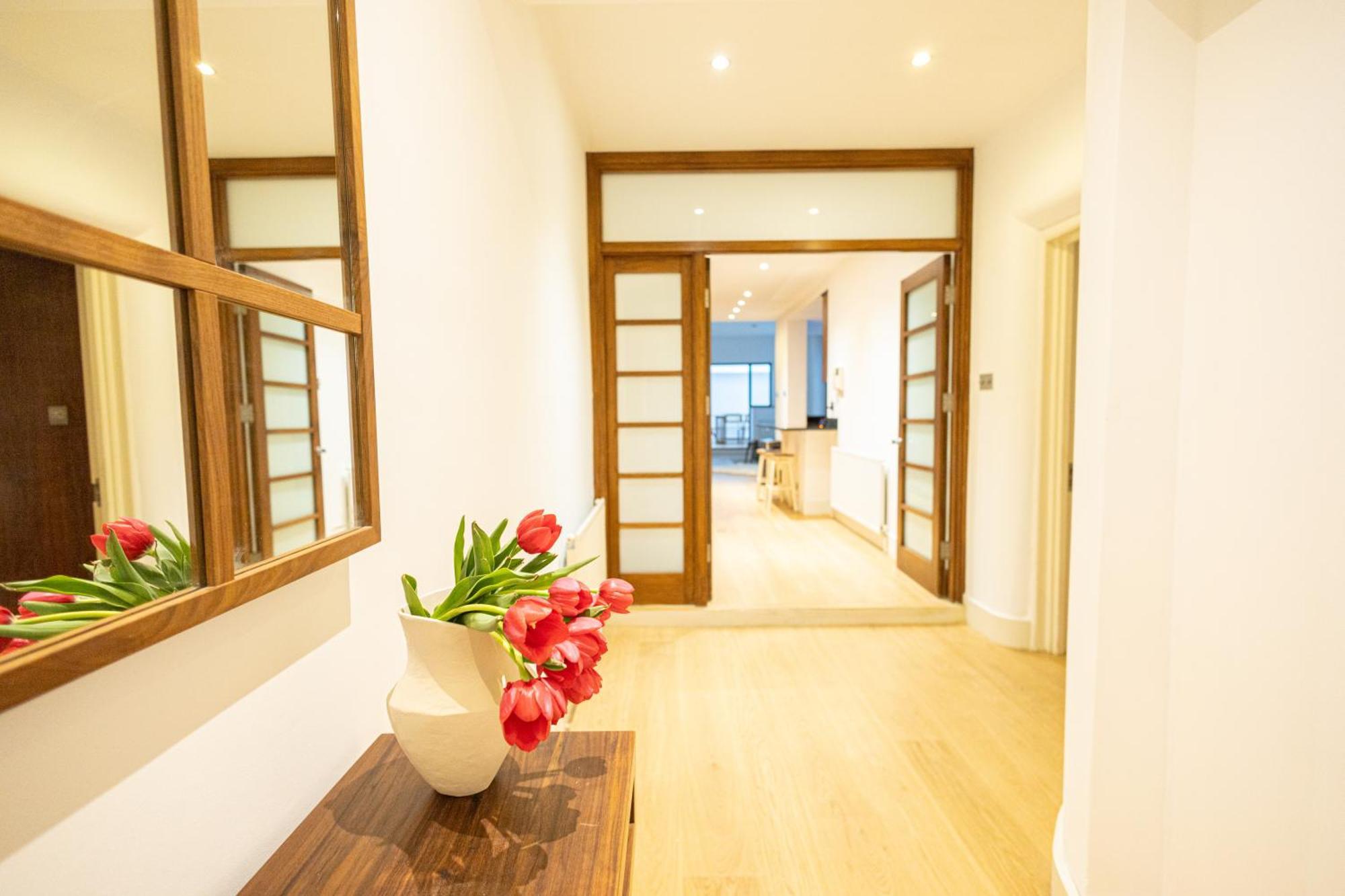 2Bedroom Gem In The Heart Of Kensington Londra Dış mekan fotoğraf