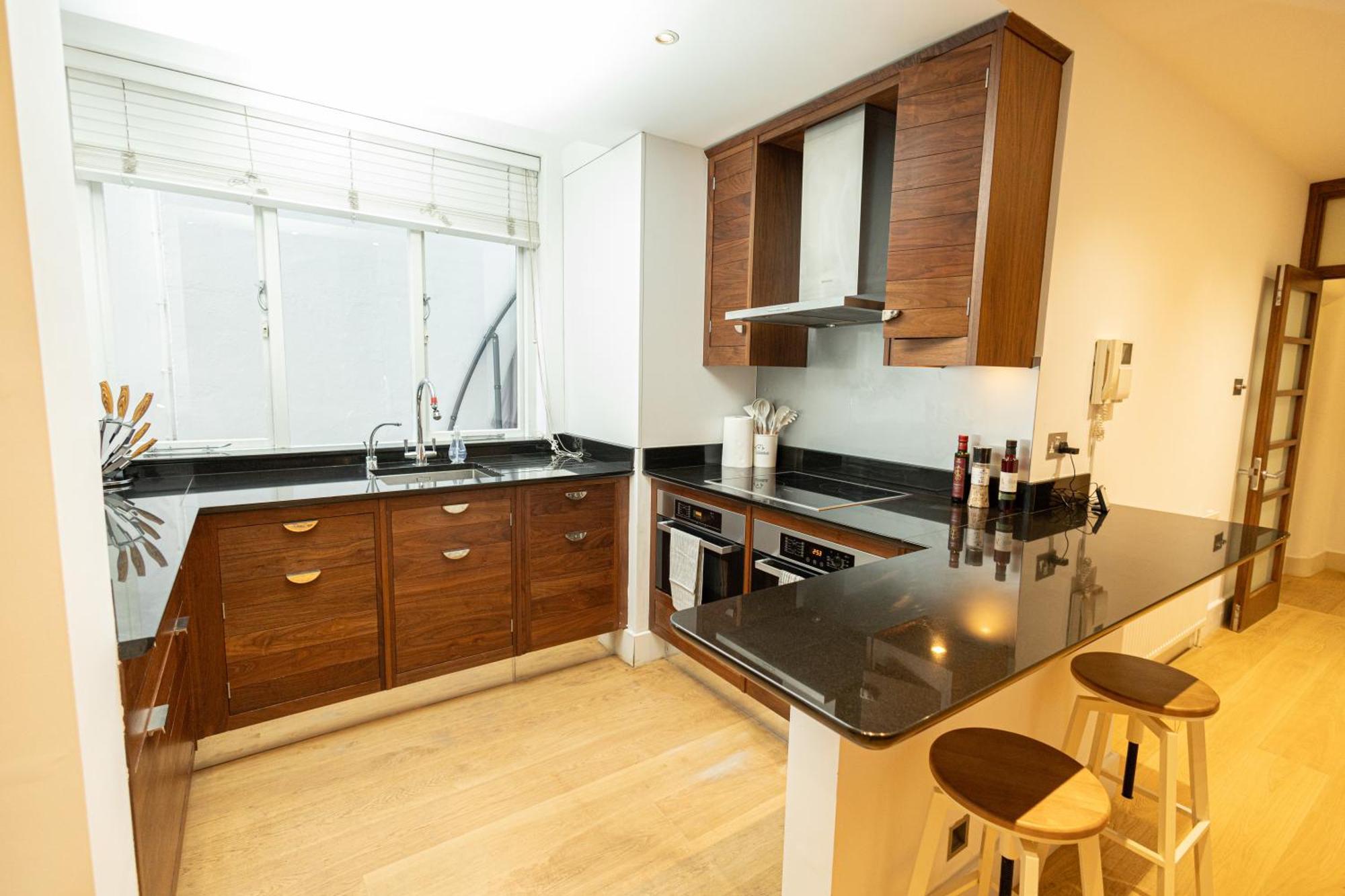 2Bedroom Gem In The Heart Of Kensington Londra Dış mekan fotoğraf
