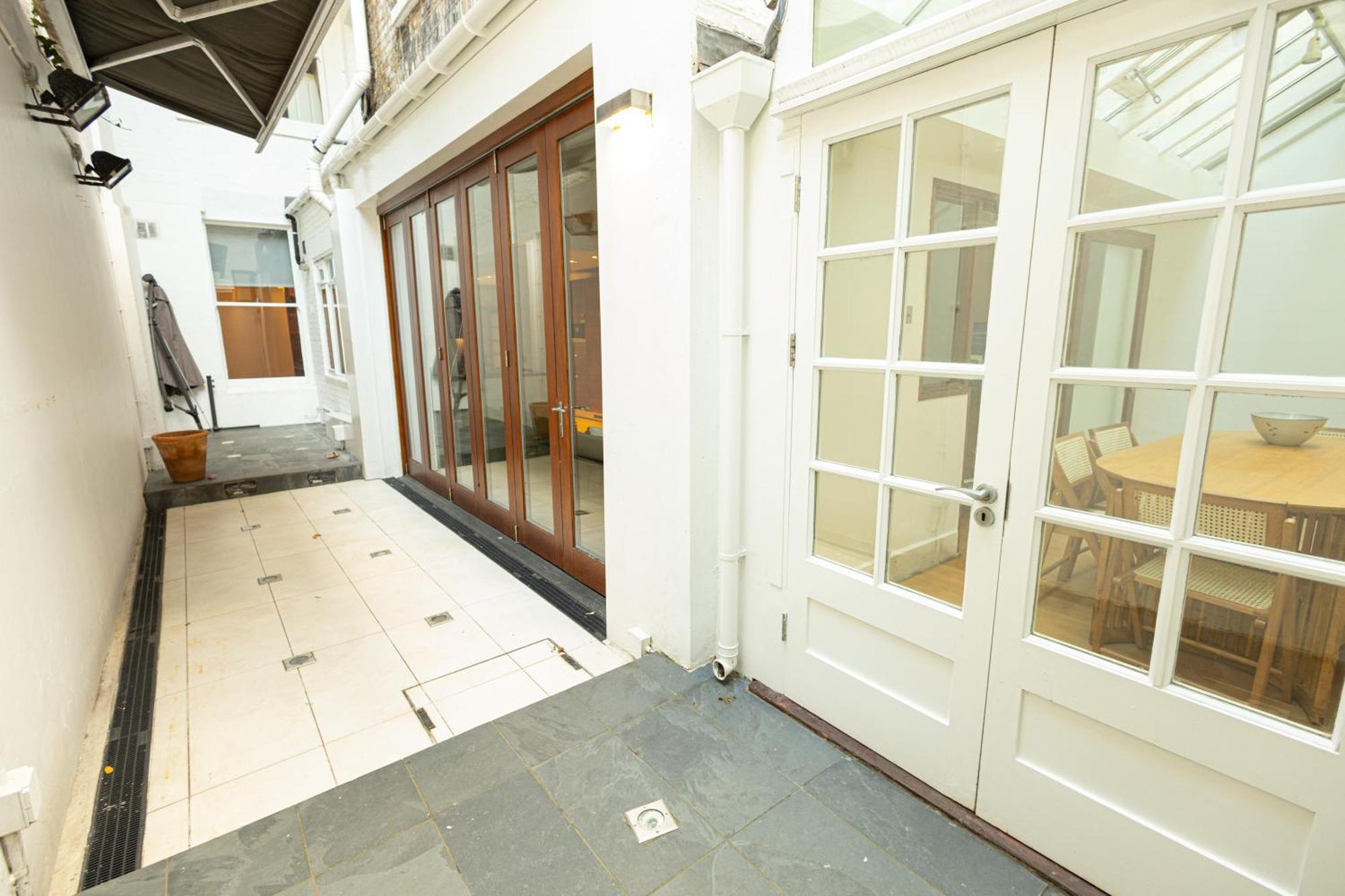 2Bedroom Gem In The Heart Of Kensington Londra Dış mekan fotoğraf