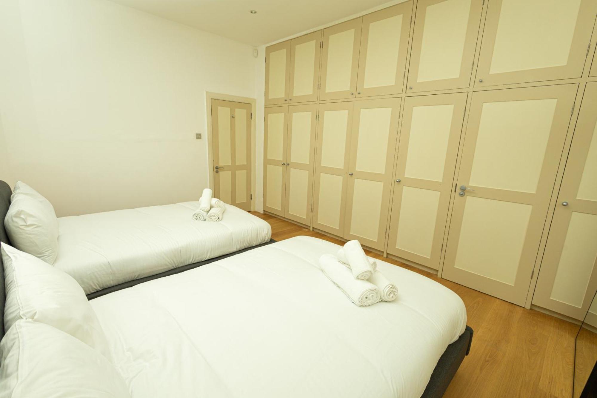 2Bedroom Gem In The Heart Of Kensington Londra Dış mekan fotoğraf