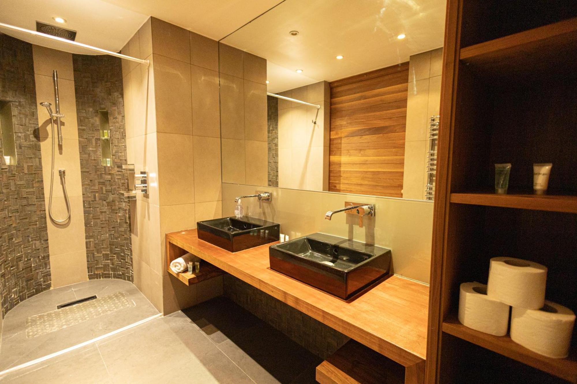 2Bedroom Gem In The Heart Of Kensington Londra Dış mekan fotoğraf